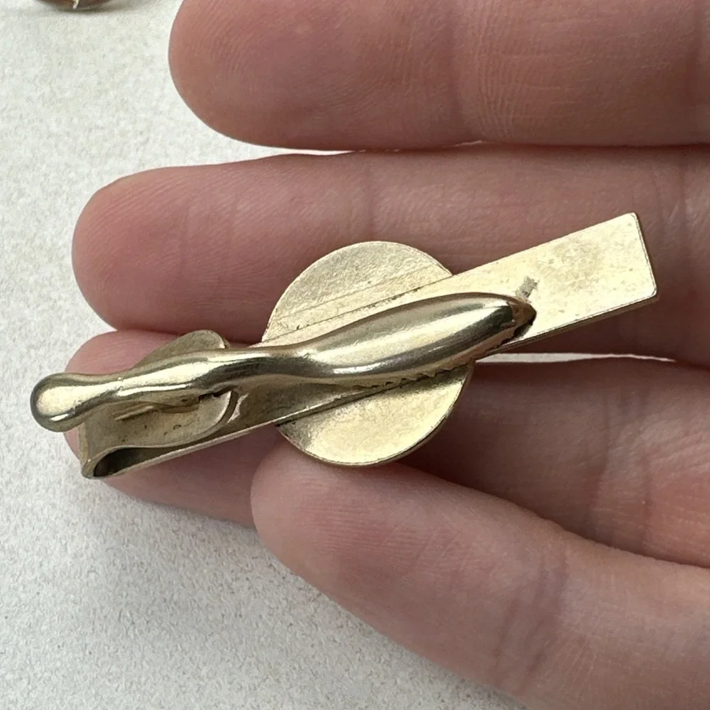 Gold Tone Round Cufflinks & Tie Clip Set Vintage Unmarked Circle Three Lines Pie